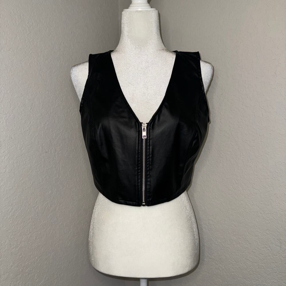 New Look Faux Leather Sleeveless Zip Crop Top Black Women's Size M Biker Casual